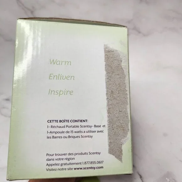 NEW Scentsy Warmer BUD Wall Plug-In w/ Scentsy Bar In Box Christmas Cottage - Picture 6 of 12